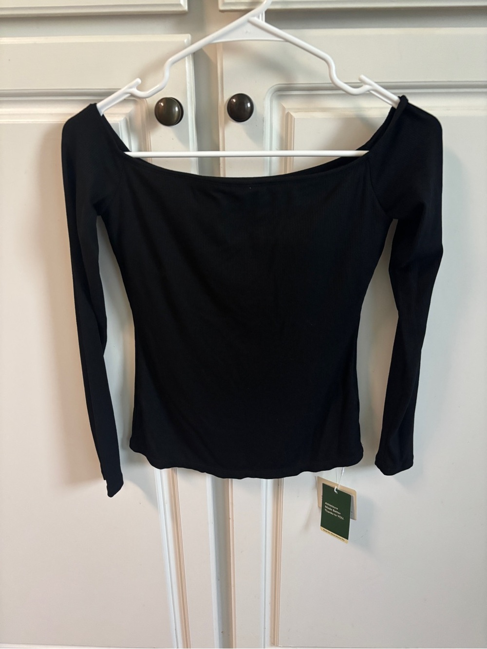 HALARA Black Off Shoulder Long Sleeve Top – Ribbed Stretchy Top – NWT – Size S